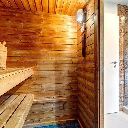 Duenenhaeuser Unserusedomde Ca80qm Mit Privater Sauna Und Kamin Parkplatz Direkt Am 5i3 *
